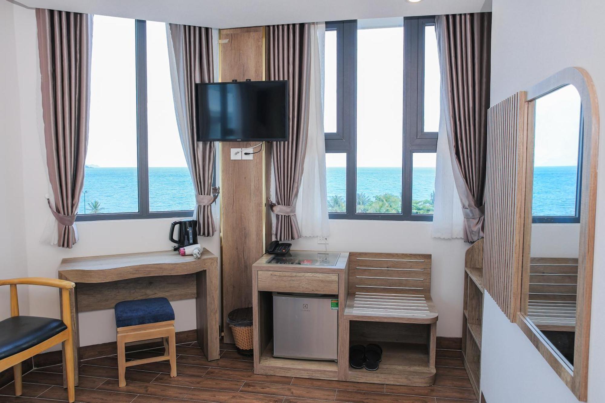 Azura Gold Hotel & Apartment Nha Trang Zewnętrze zdjęcie