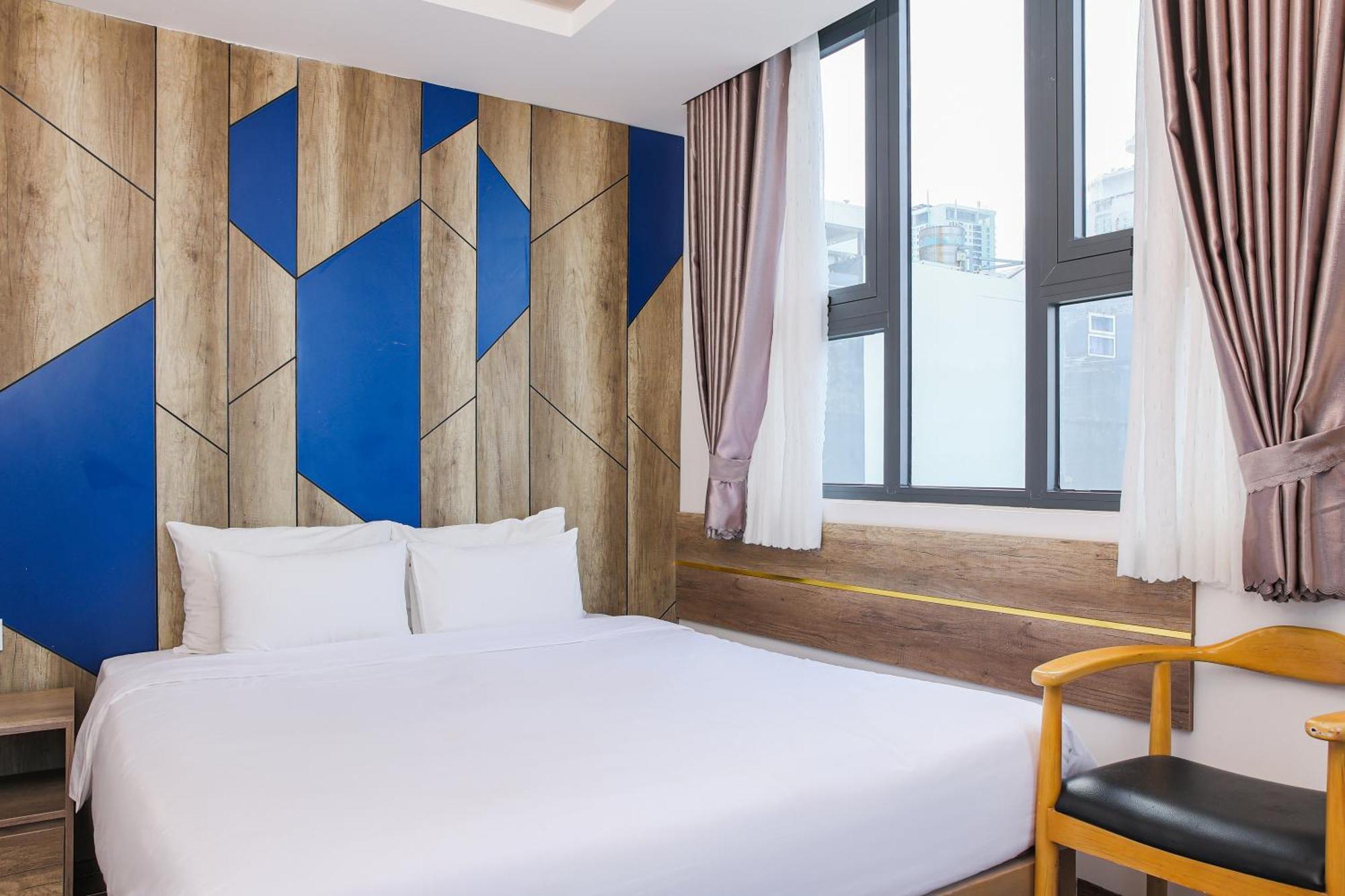 Azura Gold Hotel & Apartment Nha Trang Zewnętrze zdjęcie